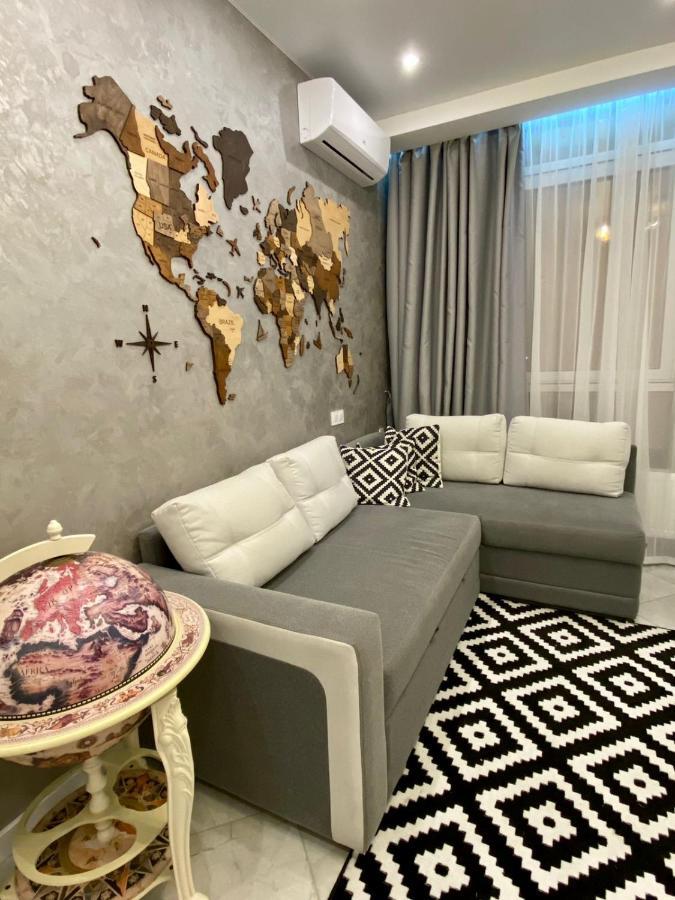 Vip Apartment In Odessa Exteriör bild