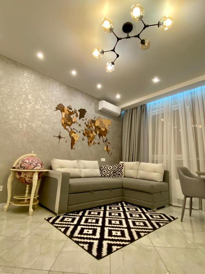 Vip Apartment In Odessa Exteriör bild