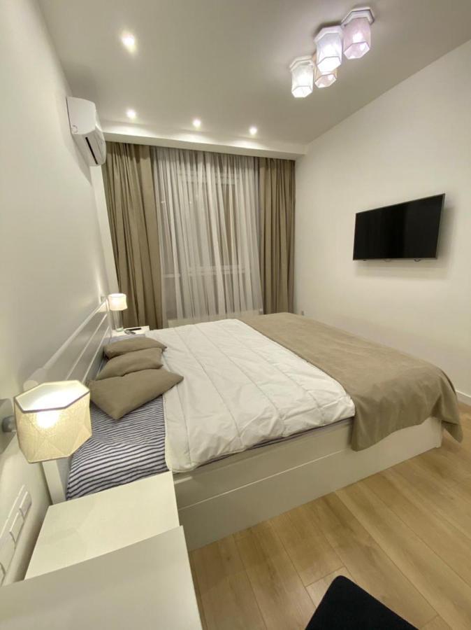 Vip Apartment In Odessa Exteriör bild